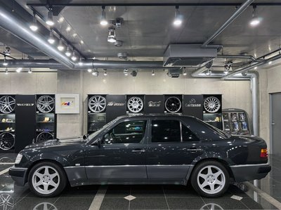 1992 Mercedes-BENZ M-CLASS photo 2