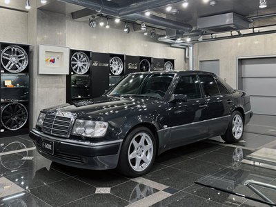 1992 Mercedes-BENZ M-CLASS photo 1