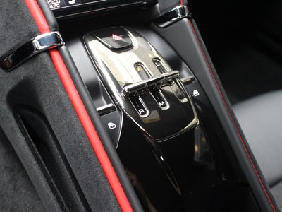 2021 Ferrari ROMA — миниатюра 16