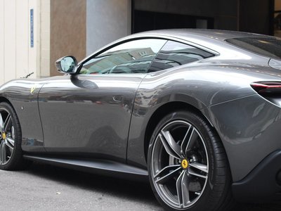 2021 Ferrari ROMA — миниатюра 11