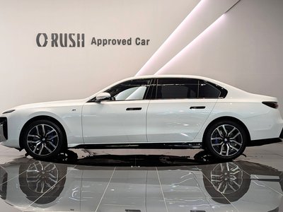 2025 BMW 7 SERIES photo 6