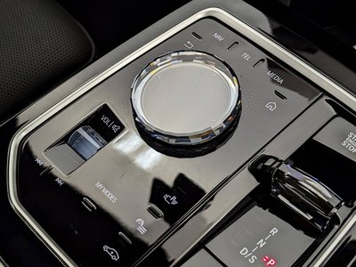 2025 BMW 7 SERIES thumbnail 22
