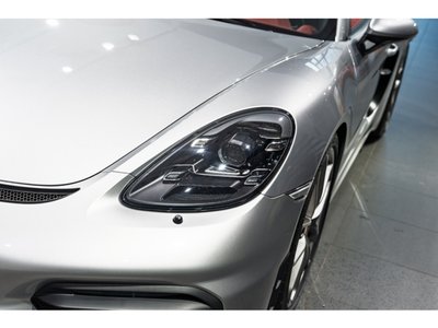 2022 Porsche 718 SPYDER photo 15