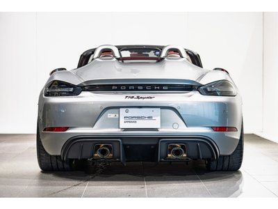 2022 Porsche 718 SPYDER thumbnail 19