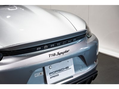 2022 Porsche 718 SPYDER thumbnail 17