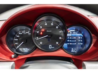 2022 Porsche 718 SPYDER photo 6