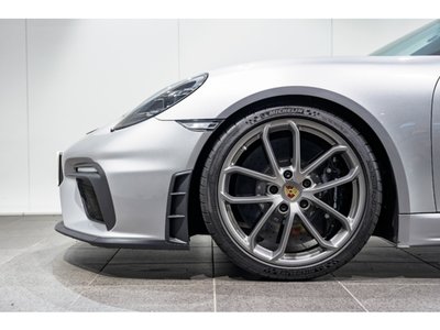 2022 Porsche 718 SPYDER photo 10