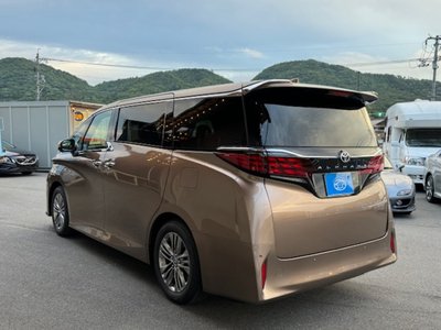 2024 Toyota ALPHARD — фото 5