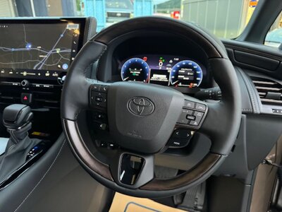 2024 Toyota ALPHARD — фото 32