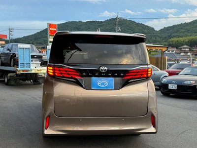 2024 Toyota ALPHARD — фото 25