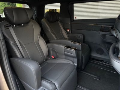 2024 Toyota ALPHARD — фото 22