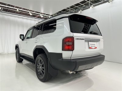 2025 Toyota LAND CRUISER 250 photo 6