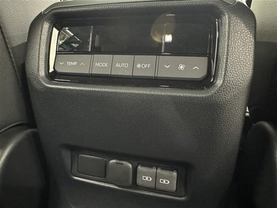 2025 Toyota LAND CRUISER 250 thumbnail 32