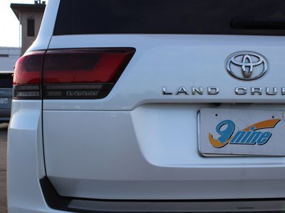 صورة 21 لـ 2023 Toyota LAND CRUISER 300