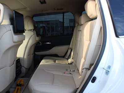 صورة 16 لـ 2023 Toyota LAND CRUISER 300