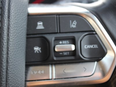 صورة 28 لـ 2023 Toyota LAND CRUISER 300