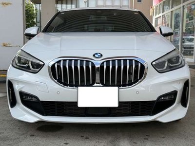 2021 BMW 1 SERIES photo 4