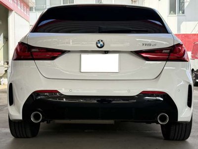 2021 BMW 1 SERIES photo 8