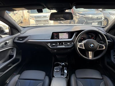 2021 BMW 1 SERIES photo 11