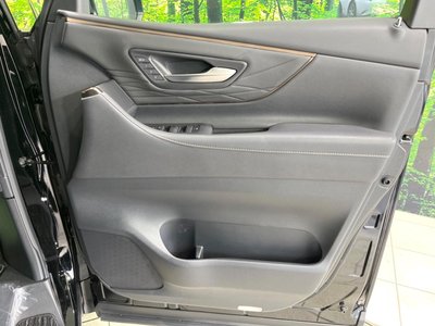 صورة 48 لـ 2025 Toyota ALPHARD