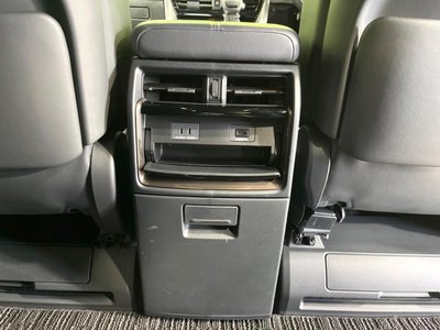 صورة 53 لـ 2025 Toyota ALPHARD
