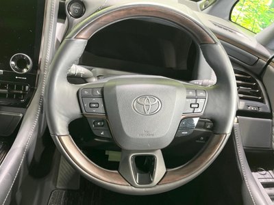 صورة 12 لـ 2025 Toyota ALPHARD