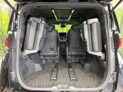 صورة 46 لـ 2025 Toyota ALPHARD