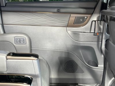 صورة 51 لـ 2025 Toyota ALPHARD