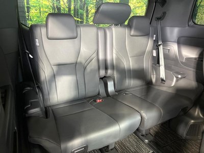 صورة 10 لـ 2025 Toyota ALPHARD