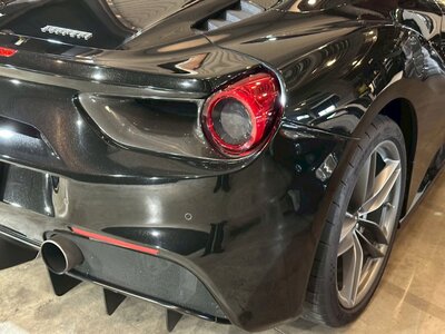 2017 Ferrari 488 SPIDER — фото 9