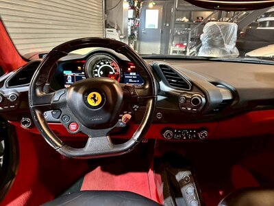 صورة مصغرة 40 لـ 2017 Ferrari 488 SPIDER