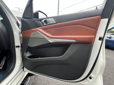 2020 BMW X7 photo 11
