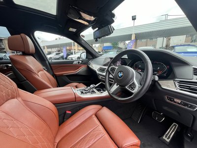 2020 BMW X7 photo 9