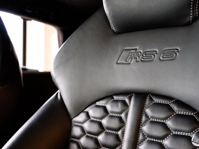 2015 AUDI RS6 AVANT 照片 48