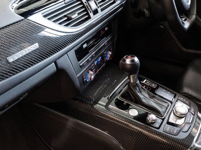 2015 AUDI RS6 AVANT 照片 47