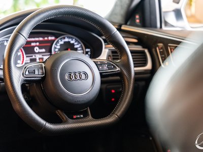 2015 AUDI RS6 AVANT 照片 32