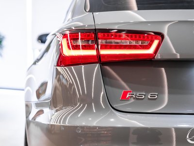 2015 AUDI RS6 AVANT 照片 64