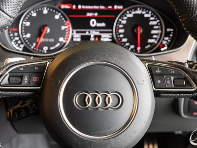 2015 AUDI RS6 AVANT 照片 33
