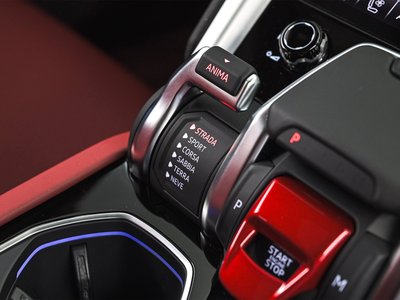 2020 Lamborghini URUS photo 25