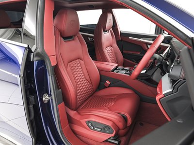 2020 Lamborghini URUS photo 14