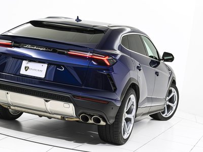 2020 Lamborghini URUS photo 36