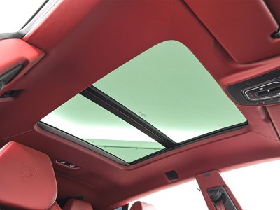 2020 Lamborghini URUS photo 16