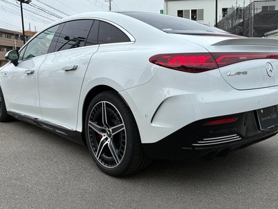 2025 Mercedes-BENZ EQE AMG photo 4