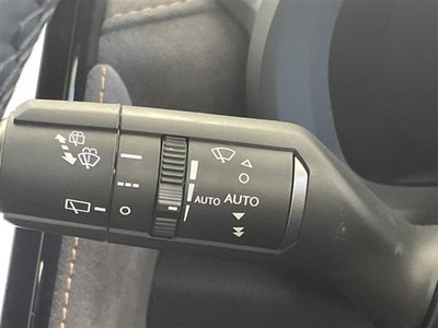 2025 Lexus LBX — миниатюра 17