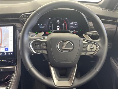 2025 Lexus LBX — миниатюра 14