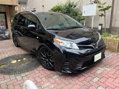صورة 2 لـ 2022 Toyota SIENA