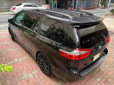 صورة 10 لـ 2022 Toyota SIENA