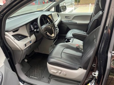صورة 14 لـ 2022 Toyota SIENA