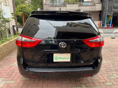صورة 8 لـ 2022 Toyota SIENA