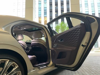 2023 Bentley FLYING SPUR — фото 14